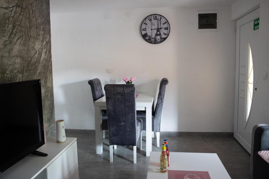 Posezení v ubytování Apartmani Dejavu na Drini