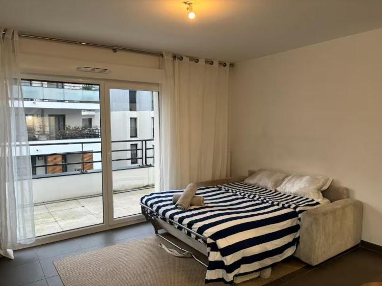 Photo de la galerie de l'établissement Le Lorina I Studio, à Saint-Julien-en-Genevois