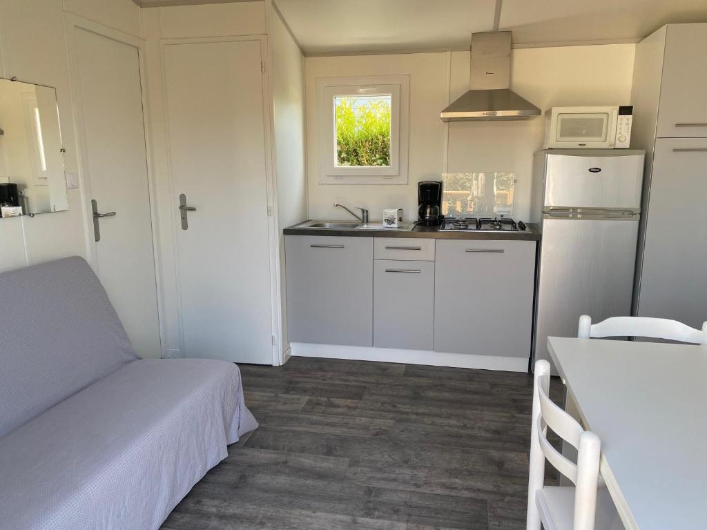 Camping-Caravaning de la Mollière - Two-Bedroom Comfort Bungalow (4 Persons Max)
