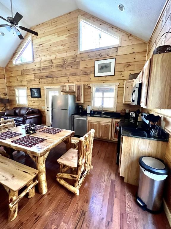 Η κουζίνα ή μικρή κουζίνα στο Little Bear