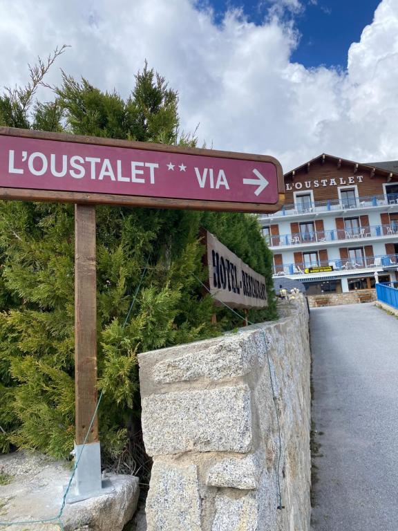 Fotografie z fotogalerie ubytování Hôtel L'Oustalet v destinaci Font Romeu Odeillo Via