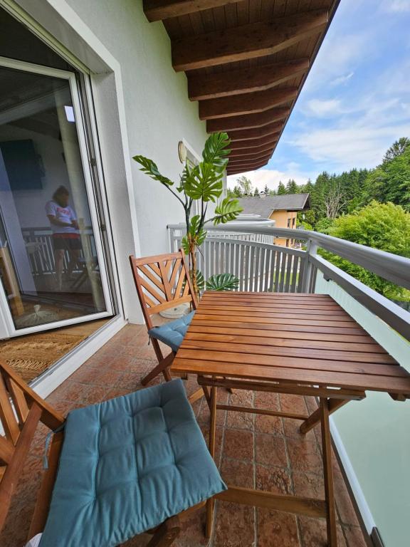 Balkón nebo terasa v ubytování Apartment Sommer am Faaker See