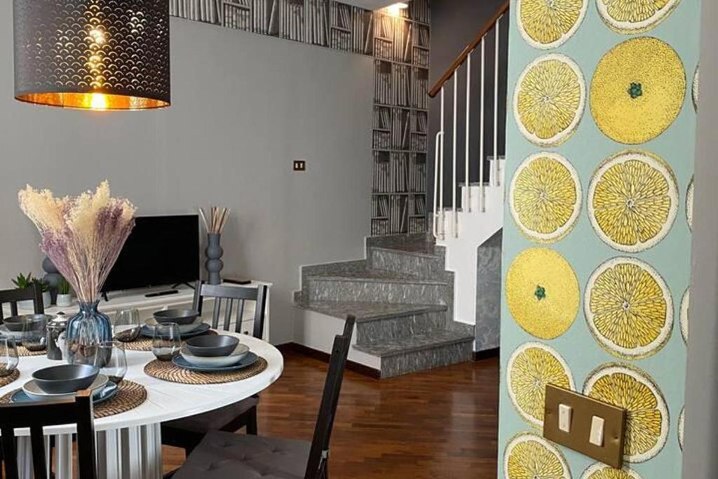 A seating area at Design Villa with parking Navigli area Milan