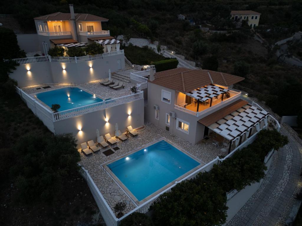 Basen w obiekcie Villa Dream Apartments lub w pobliżu