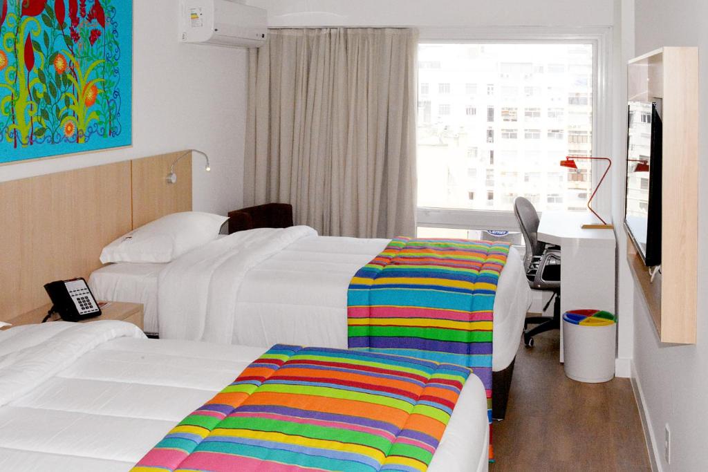  Royalty Rio Hotel