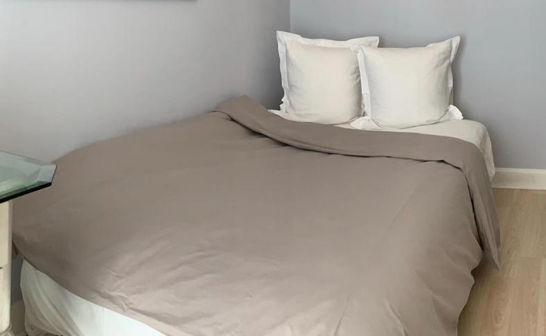 Postel nebo postele na pokoji v ubytování Monte-Carlo