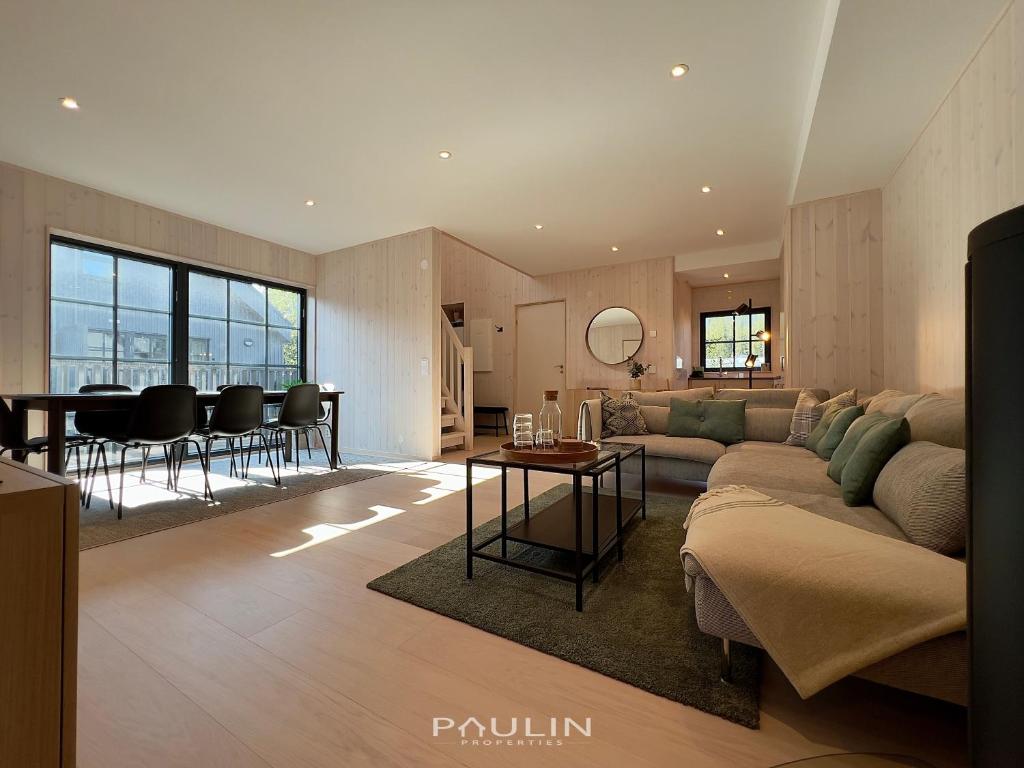 Posezení v ubytování Lindvallen Ski Resort Pool and Padel - Sauna - 6 Guests