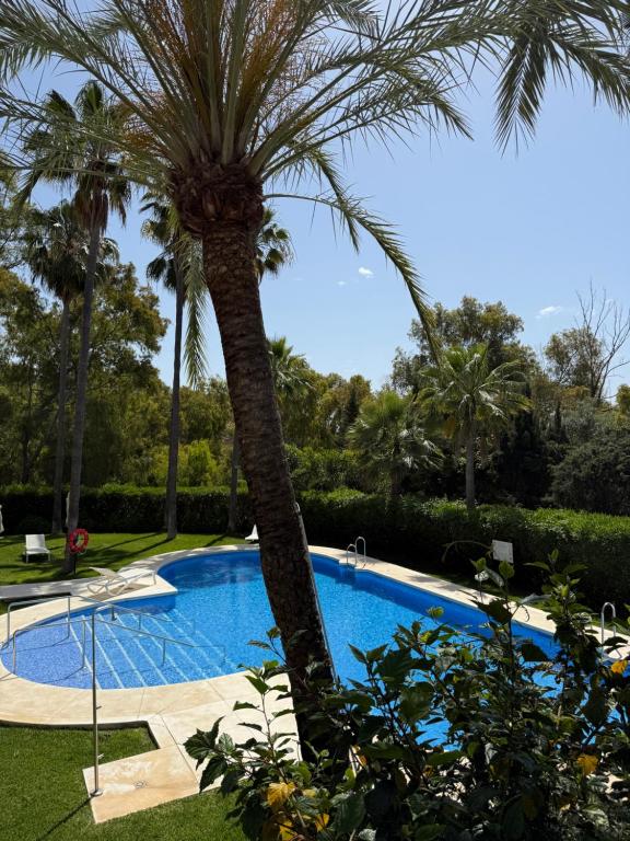 Bazén v ubytovaní Apartment Marbella - Puente Romano Area alebo v jeho blízkosti
