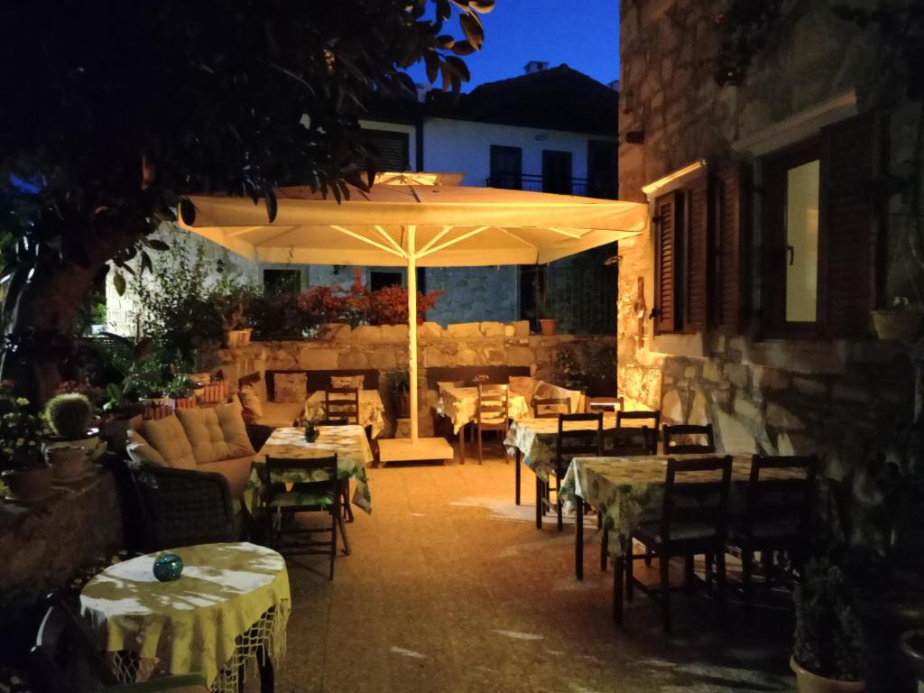 Patio nebo venkovní prostory v ubytování Yükser Pansiyon