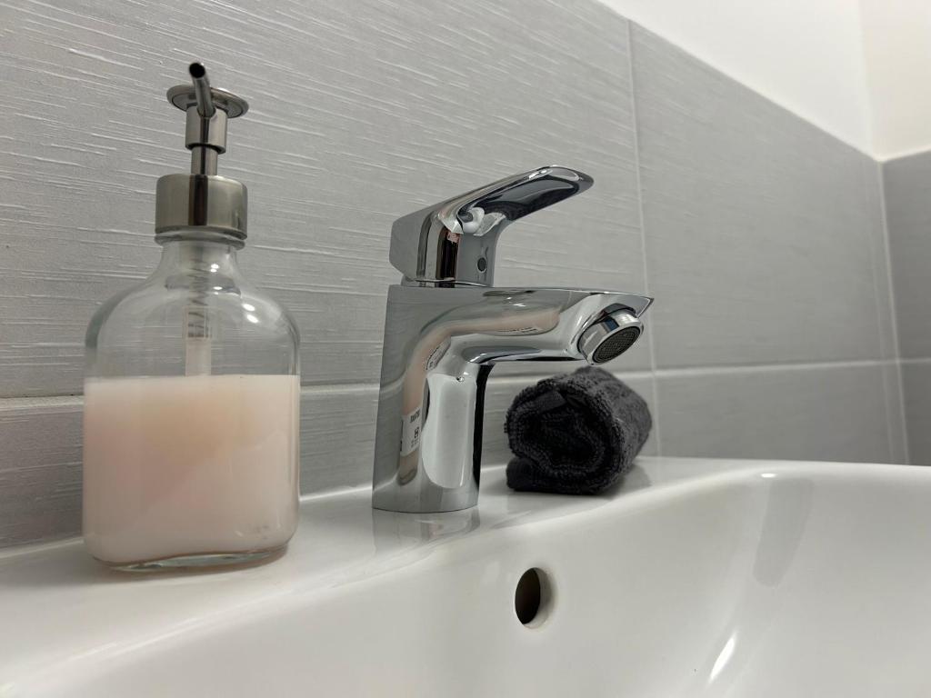 Φωτογραφία από το άλμπουμ του Dingi 102 σε Σιόφοκ