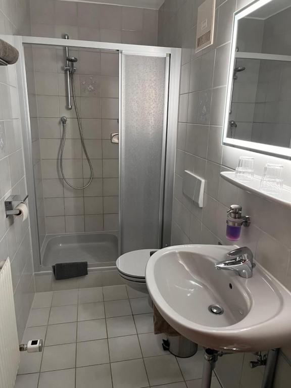 Łazienka w obiekcie Landhaus Bichlbach
