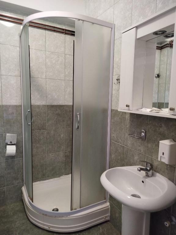 Privatan smeštaj Velić - Double Room With Terrace