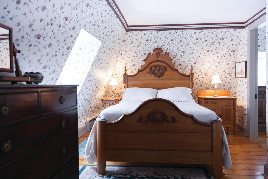 Letto o letti in una camera di Barachois Inn