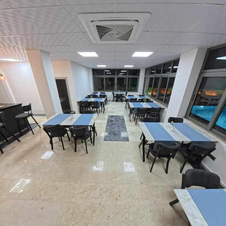 Bazén v ubytování Naturalis Pamukkale Otel nebo v jeho okolí