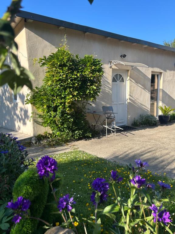 Zahrada ubytování Studio indépendant Lisieux