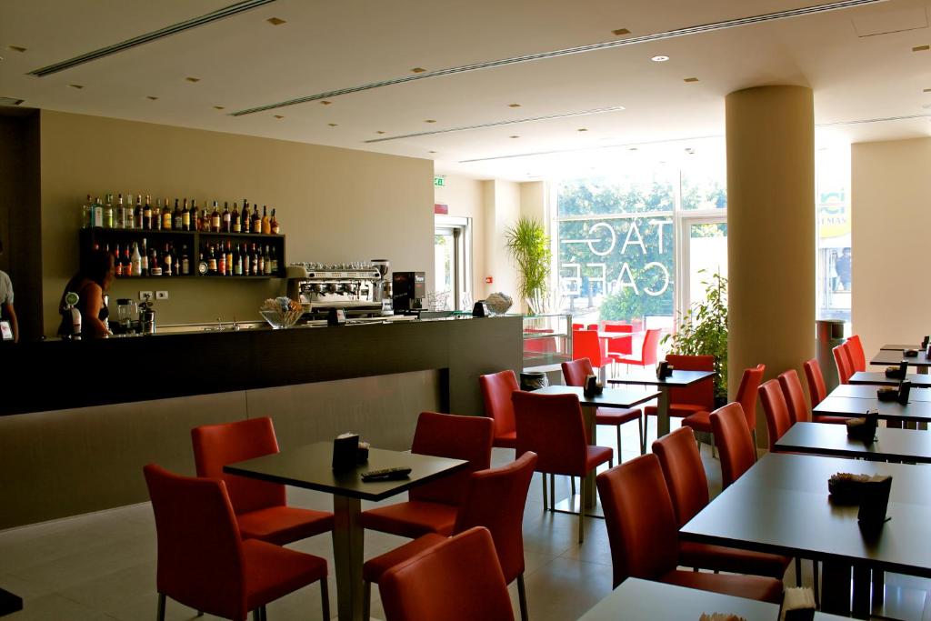 Nápoje v ubytování Tag Hotel