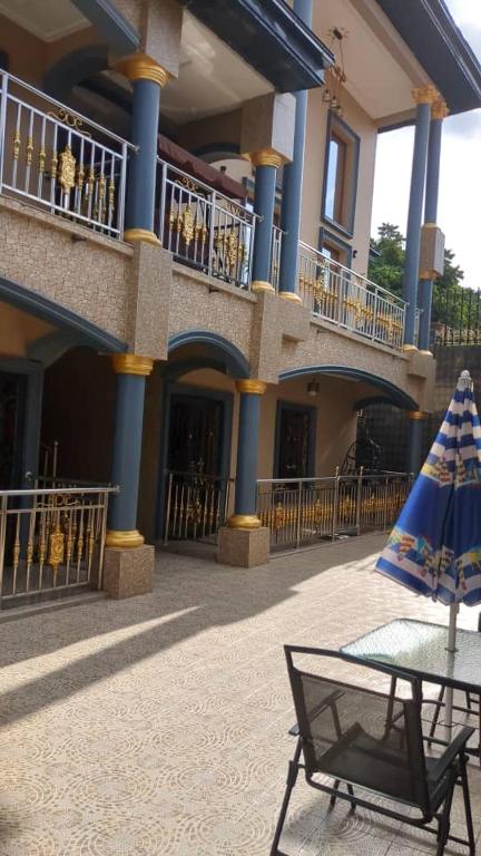 LOGIS D'HERGUINE - SUITE AGNES - 4 personnes - Piscine - Salle de Mariage