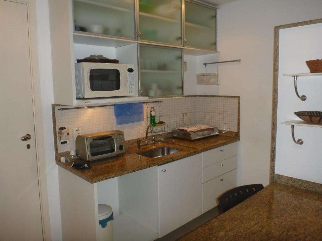  Apt South Beach Residence Club