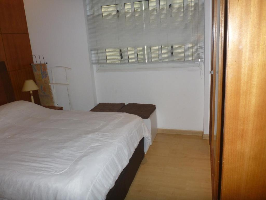  Apt South Beach Residence Club
