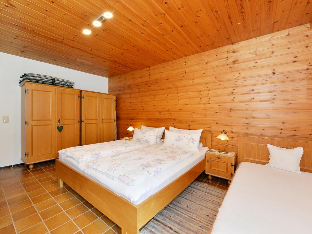 Postel nebo postele na pokoji v ubytování Apartment in Bavarian Forest Mountain View