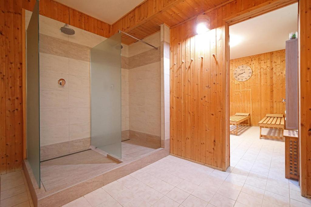 Koupelna v ubytování Interhotel Montana