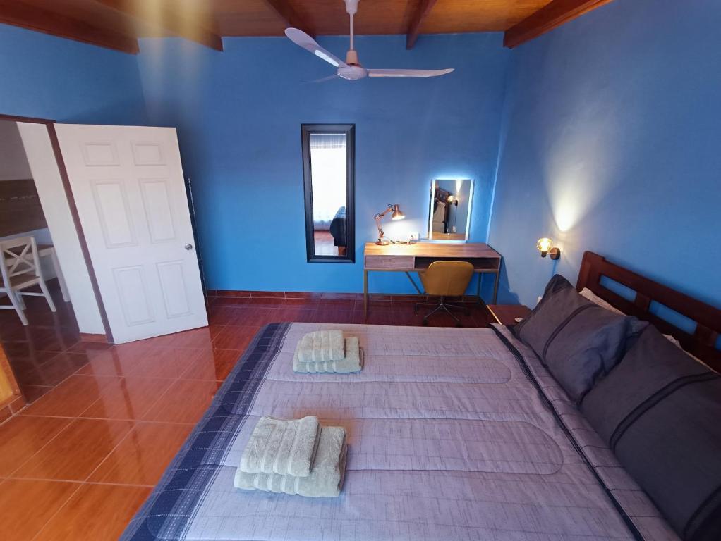 Postel nebo postele na pokoji v ubytování Hostal Yurak
