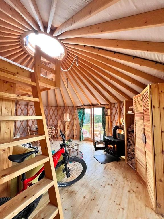 Fotografie z fotogalerie ubytování Glamping Niebiańska Osada Jurty Dolnośląskie & SPA v destinaci Polanica-Zdrój