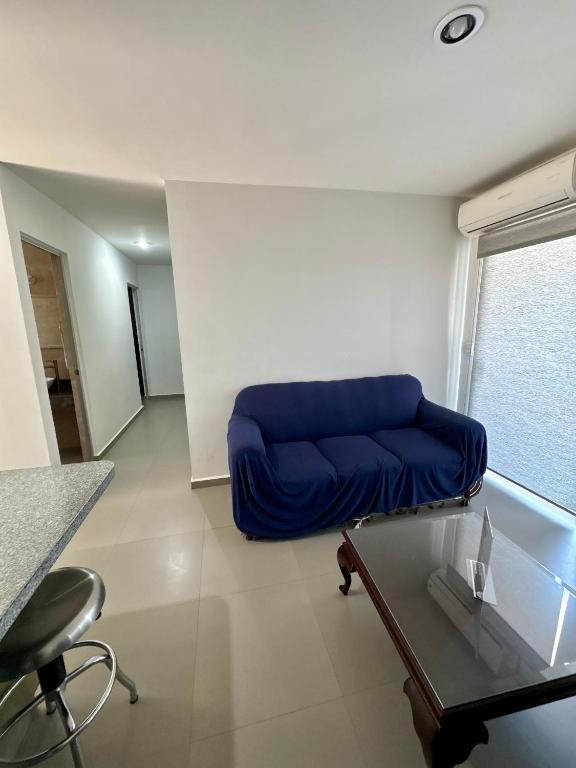 Depa de 3 Recamaras en CERRITOS a 2 cuadras de PLAYA ! - 303 V -