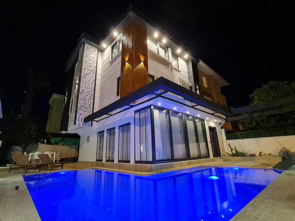 Bazén v ubytování Casa Rosa Luxury Villa w heated Pool nebo v jeho okolí