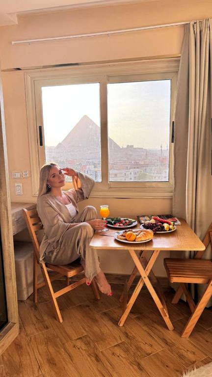 Nespecifikovaný výhled na hory nebo výhled na hory při pohledu z hotelu