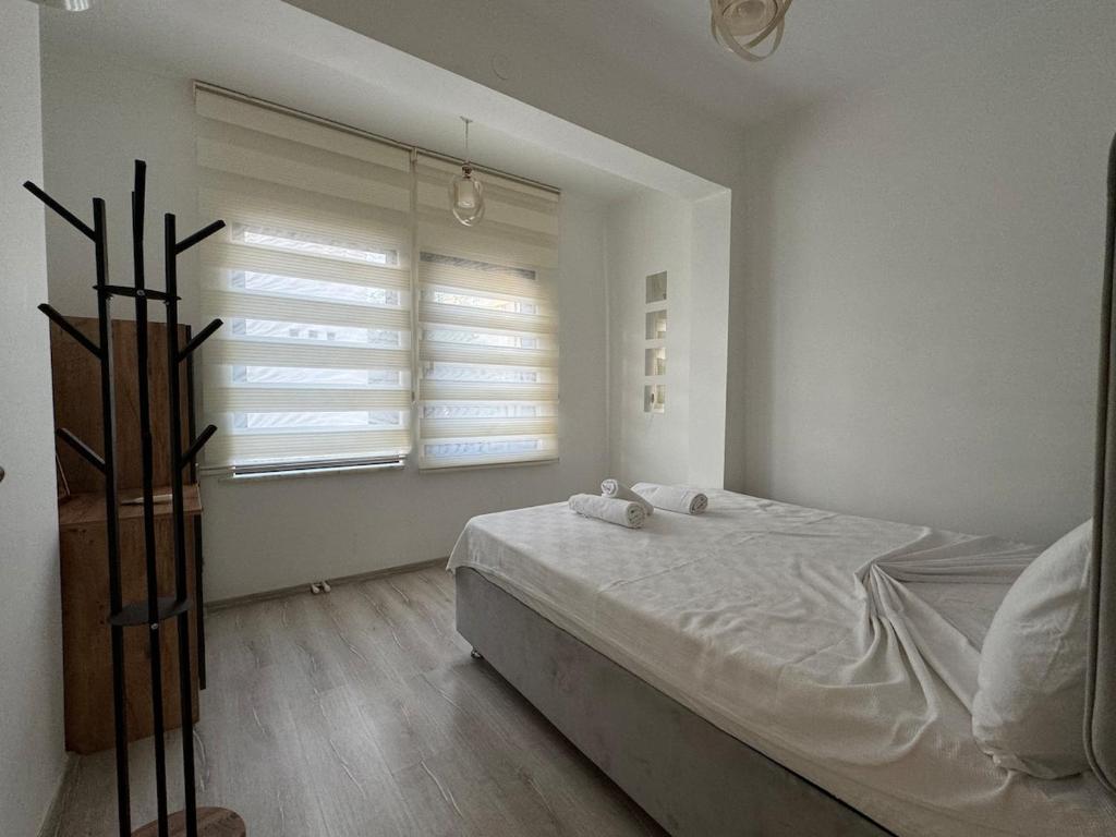 Postel nebo postele na pokoji v ubytování Casa Rosa Luxury Villa w heated Pool