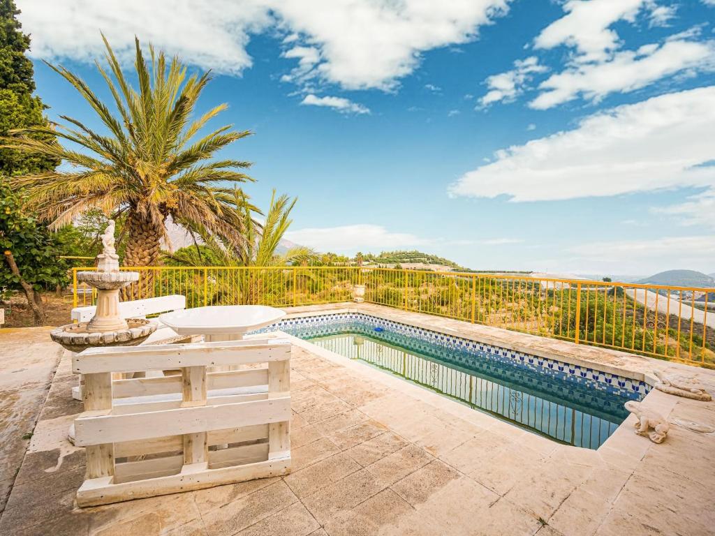 Bazén v ubytovaní Villa in Callosa with Private Pool & Views alebo v jeho blízkosti