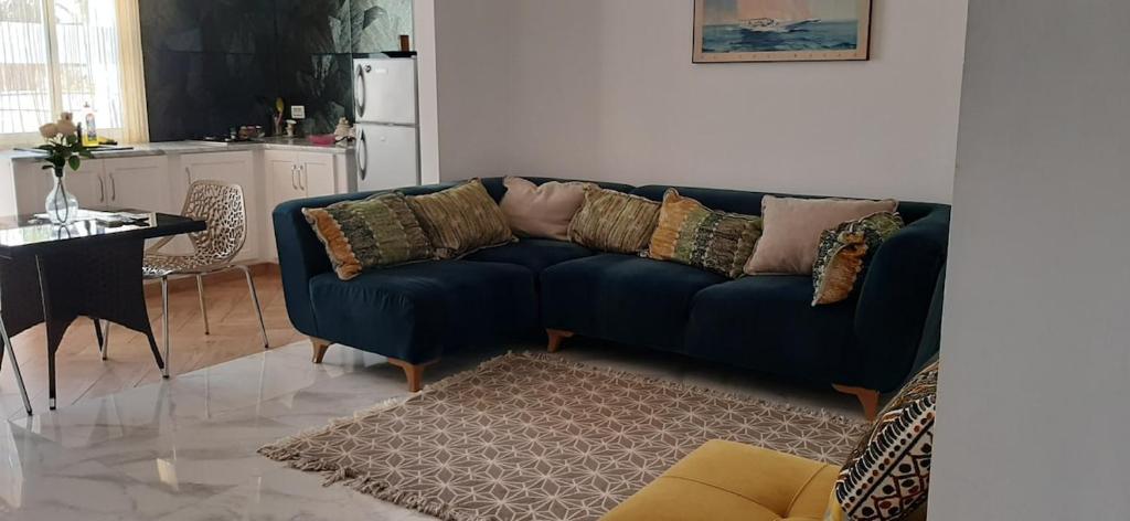 Posezení v ubytování LEO Haute standing appartment S1 center ville Monastir