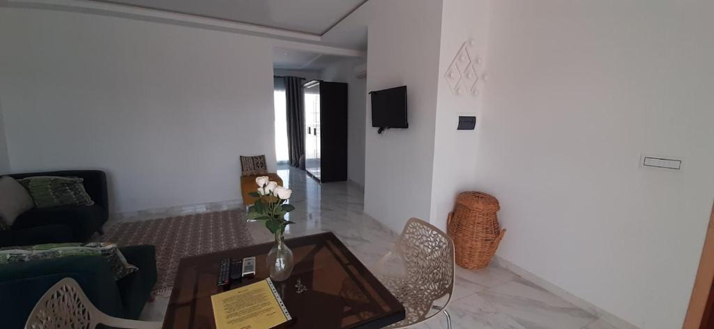 Posezení v ubytování LEO Haute standing appartment S1 center ville Monastir