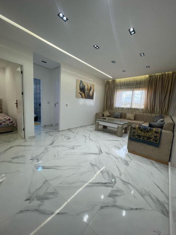 Posezení v ubytování Oumaira Residence Azla-Tetouan