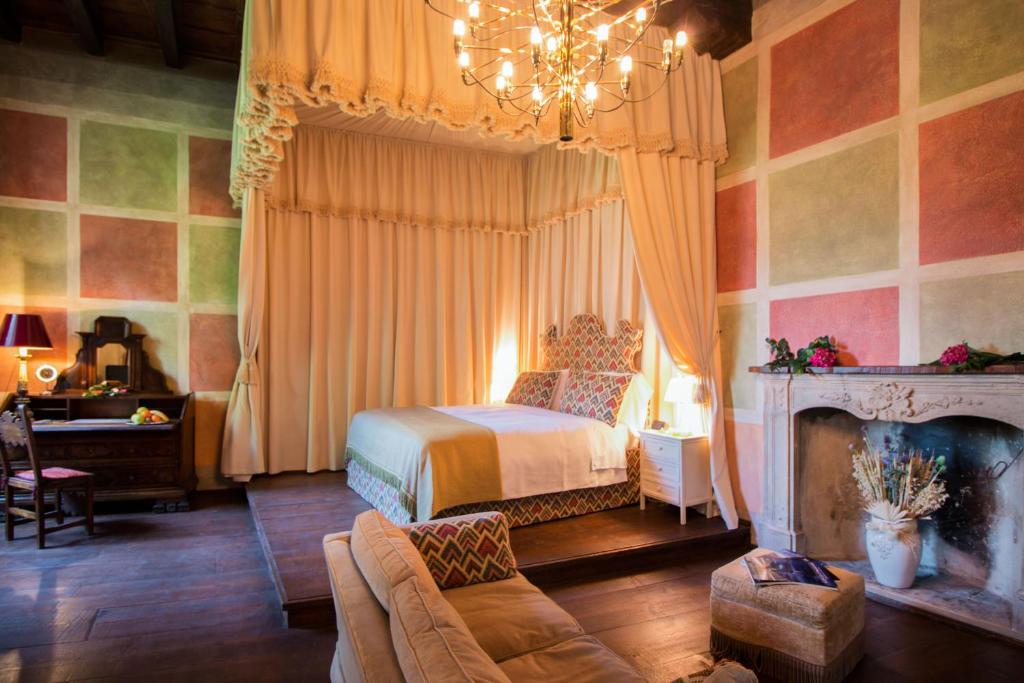 Posezení v ubytování Palazzo Castiglioni luxury suite and rooms