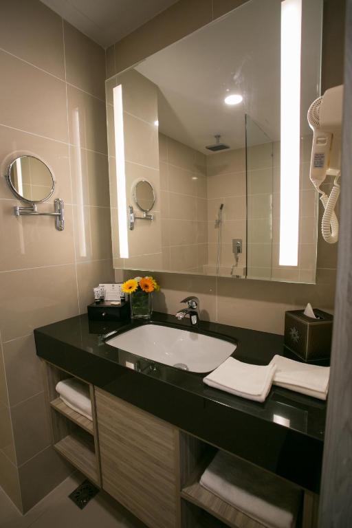 Koupelna v ubytování V8 Hotel Johor Bahru