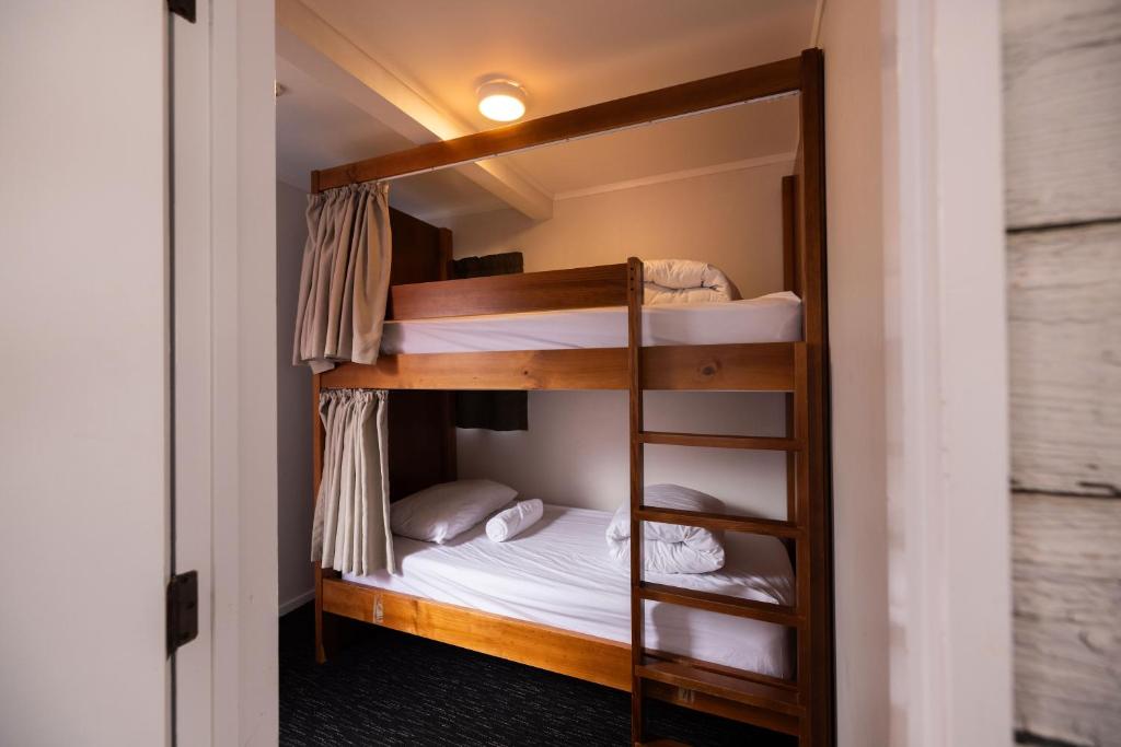 Haka House Taupo - Resim 6