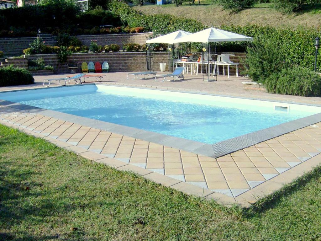 Bazén v ubytování Holiday Home in Fucecchio with Pool nebo v jeho okolí
