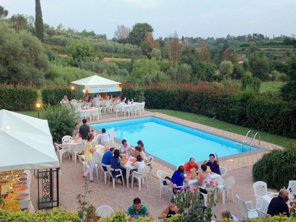 Bazén v ubytování Holiday Home in Fucecchio with Pool nebo v jeho okolí