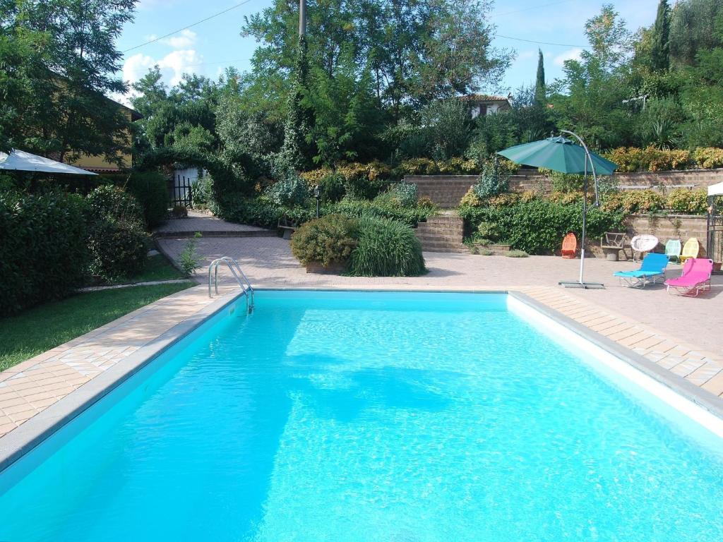 Bazén v ubytování Holiday Home in Fucecchio with Pool nebo v jeho okolí