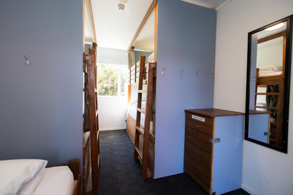 Postel nebo postele na pokoji v ubytování Haka House Taupo