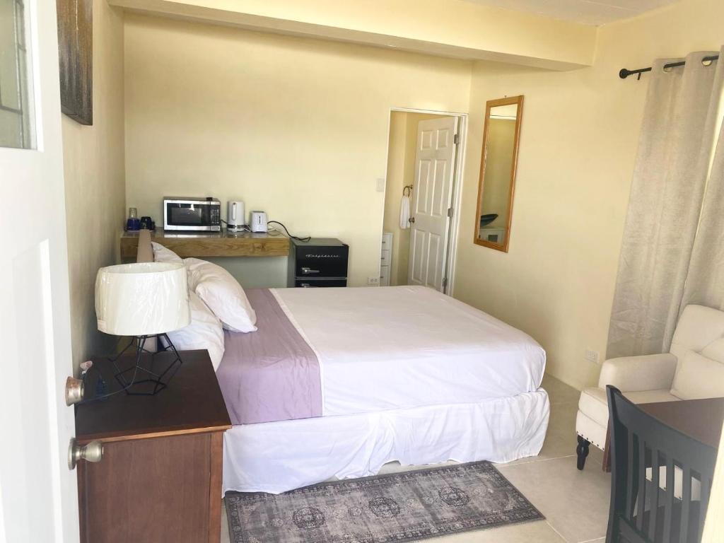 Postel nebo postele na pokoji v ubytování Diamond Inn