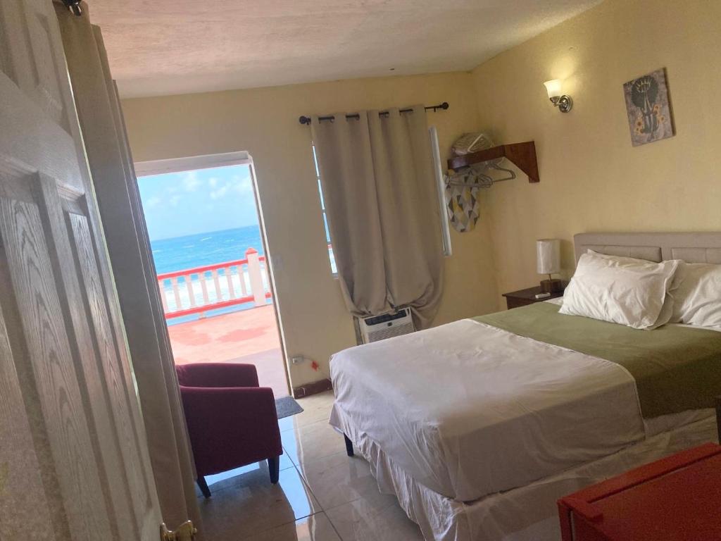 Postel nebo postele na pokoji v ubytování Diamond Inn