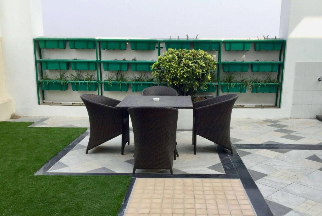 Fotografie z fotogalerie ubytování Ramada by Wyndham Ghaziabad Vasundhara v destinaci Ghaziabád