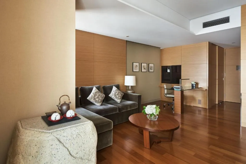 Junior King Suite