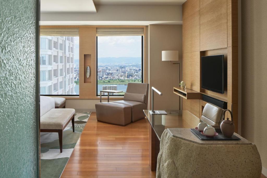 Posezení v ubytování InterContinental Hotel Osaka by IHG