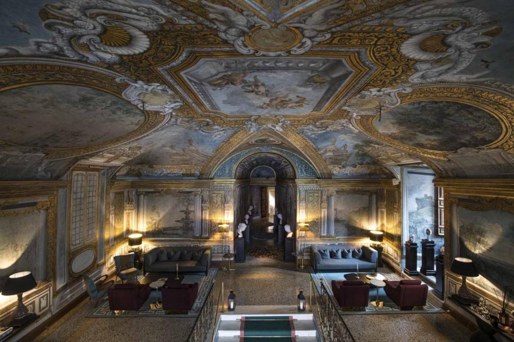 Posezení v ubytování Palazzo Shedir - The Leading Hotels of the World