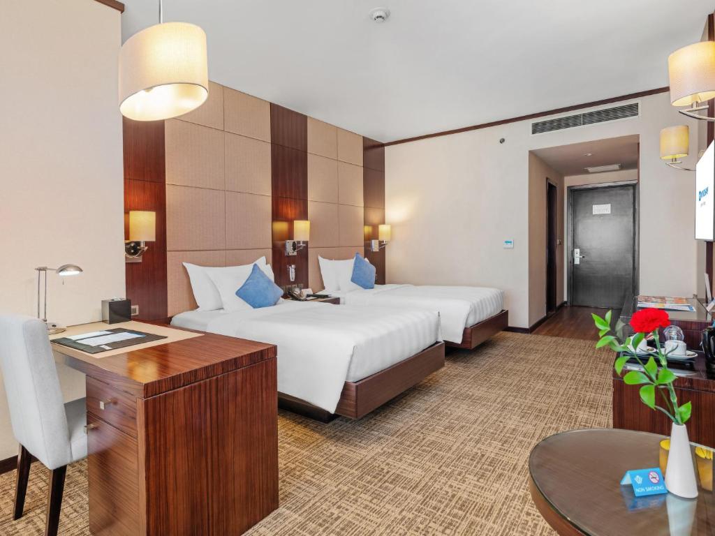 Wyndham Legend Halong - 7