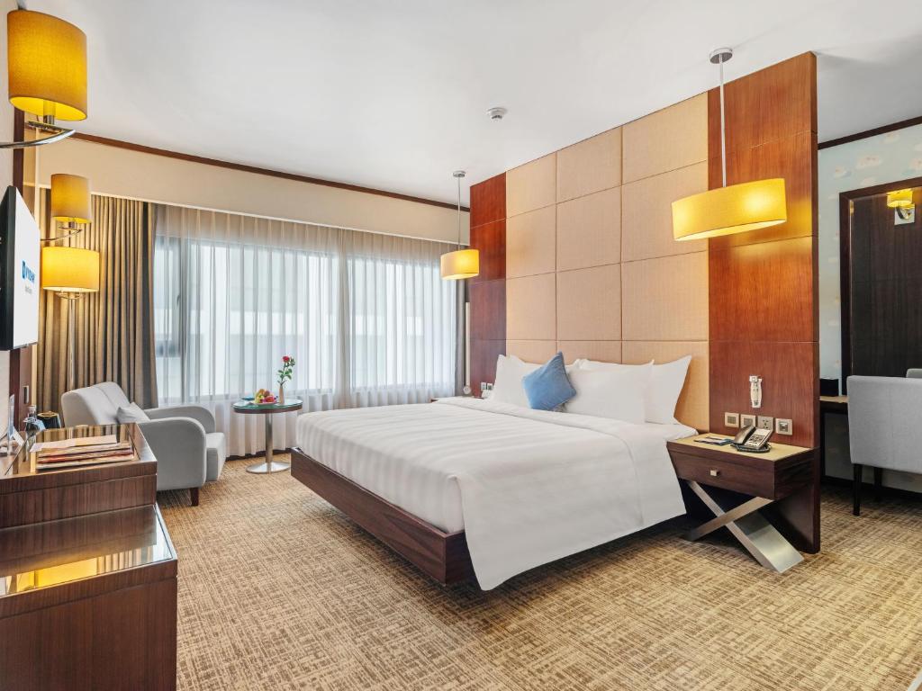 Wyndham Legend Halong - 6